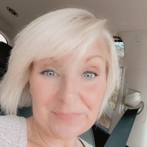 Meet your Posher, Carrie